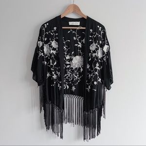 A&F｜Black Kimono Cardigan with fringe and white floral embroidery One Size